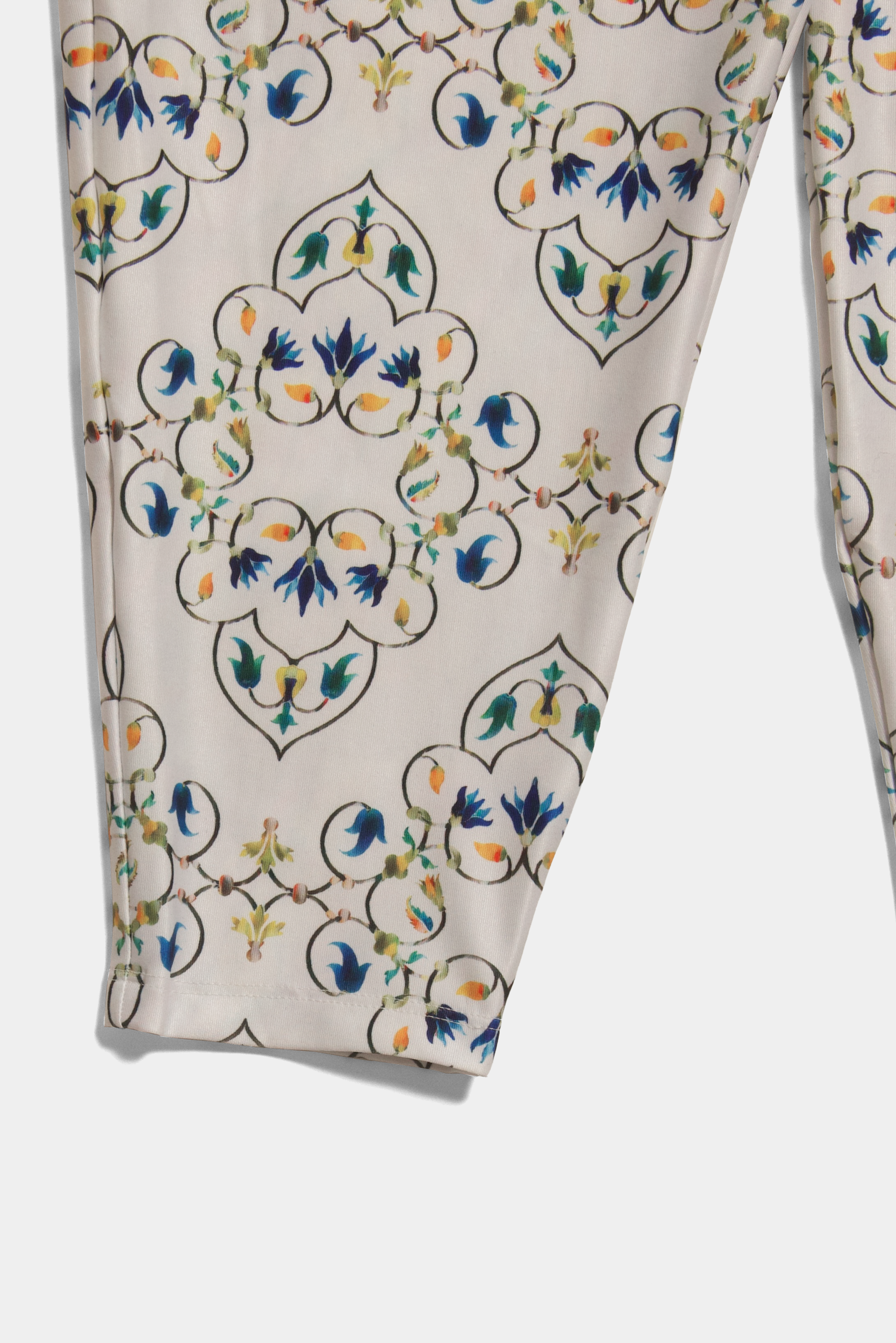 Align Flow Pants【Parchinkari】